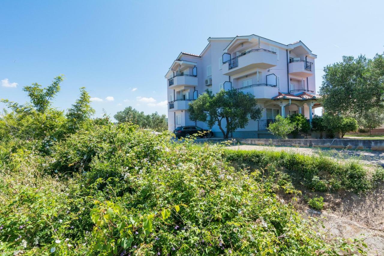 Apartments Feel Good Sukosan Exterior photo